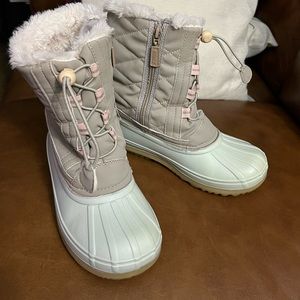 Nice kids water boots